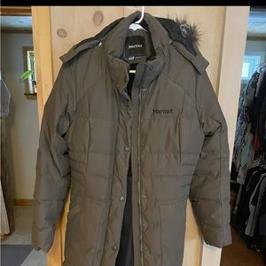 Womens Marmot Jacket 700 full XL